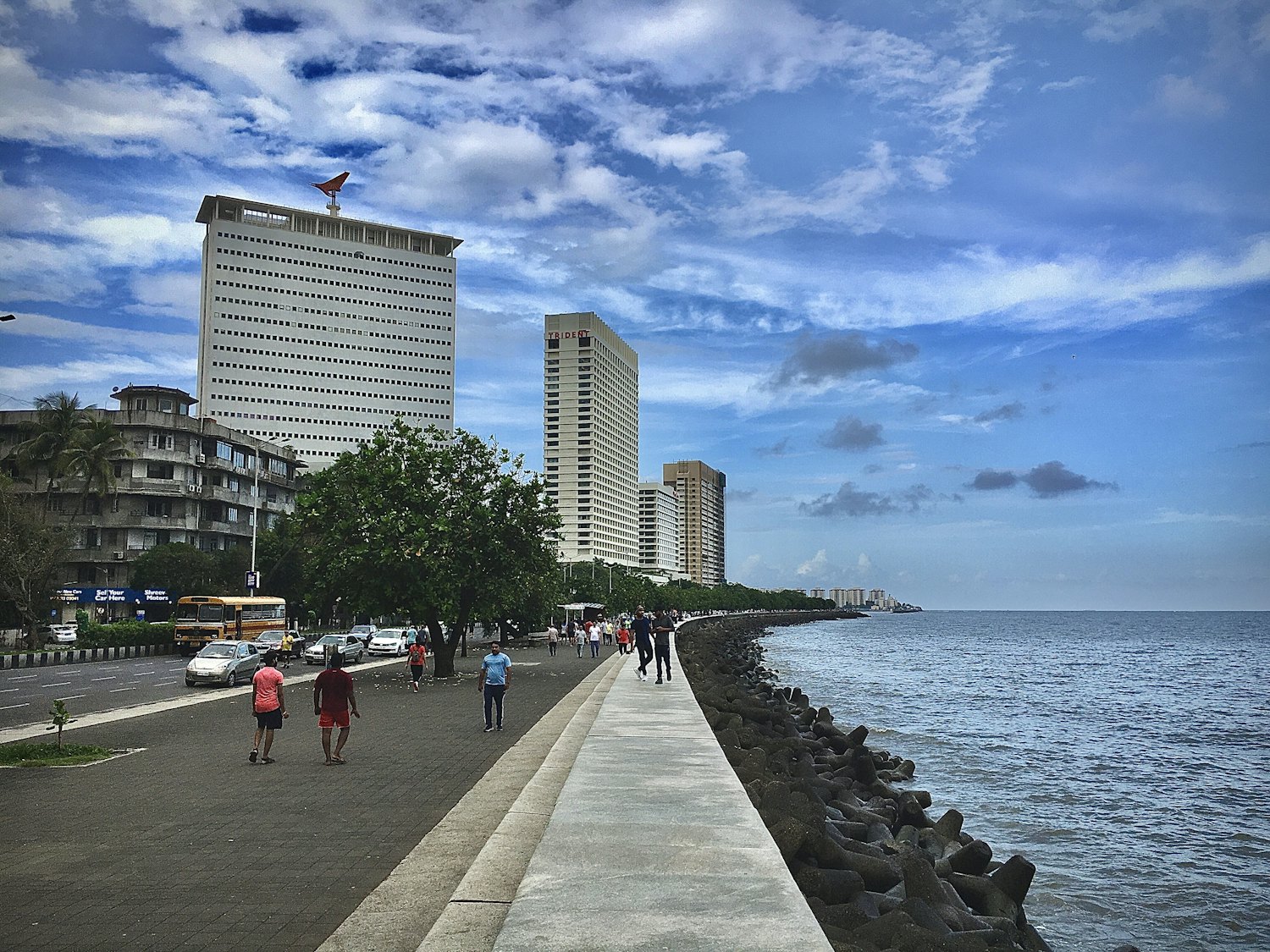 Signage manufacturing in Mumbai
